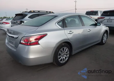 2015 Nissan Altima 2.5/2.5 S/2.5 Sl/2.5 Sv z USA, uszkodzony, nr VIN 1N4AL3AP9FC127304